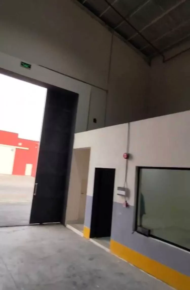 Warehouse for Rent in Riyadh Al Ghnamiah صورة 3