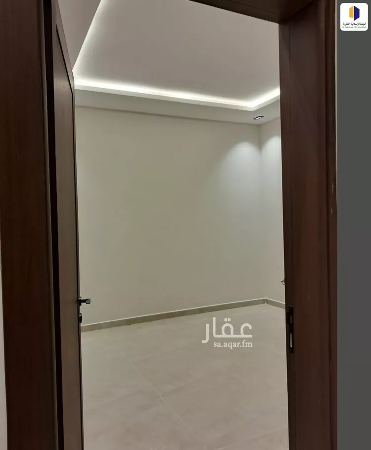 دور للبيع في شارع عبدالله بن أبي البركات, حي عكاظ, مدينة الرياض, منطقة الرياض صورة 5