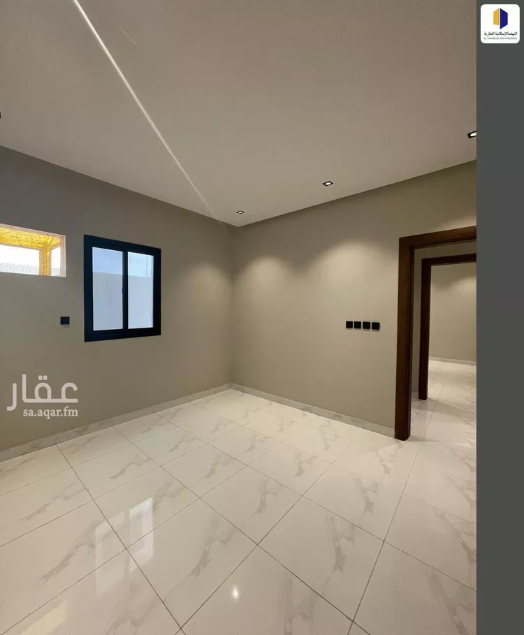 شقة للبيع في شارع الامير ثامر بن عبدالعزيز, حي الرحاب 2, مدينة جازان, منطقة جازان صورة 2