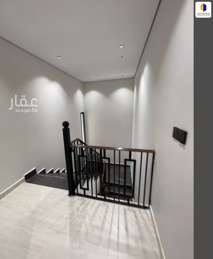 شقة للبيع في شارع اسحاق الشيباني, حي السويس 1, مدينة جازان, منطقة جازان صورة 3