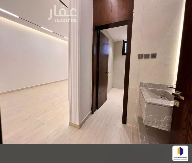 شقة للبيع في شارع بير عسكر, حي سلطانة, مدينة أبها, منطقة عسير صورة 3