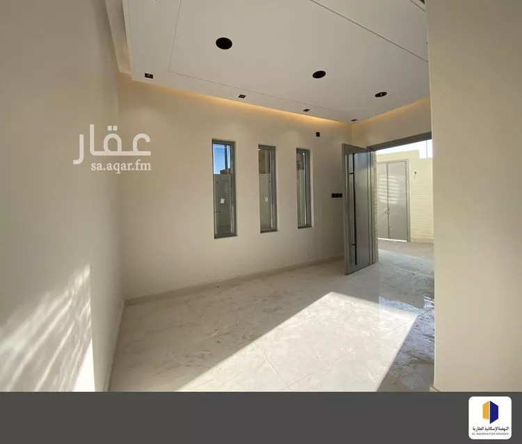 فيلا للبيع في شارع عائذ ابن عمرو ابن هلال المزني, حي المعارض, مدينة خميس مشيط, منطقة عسير صورة 5