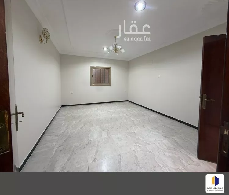 شقة للبيع في شارع لطف بن محمد الزبيري, حي المروج, مدينة أبها, منطقة عسير صورة 3