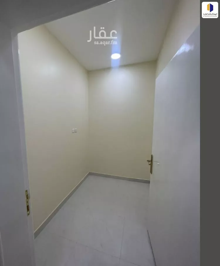 شقة للبيع في شارع الردف, حي الزهور, مدينة ابها, منطقة عسير صورة 3