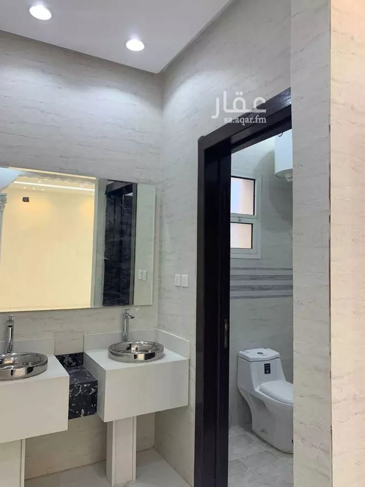 فيلا للبيع في شارع عبدالله البواب, حي بدر, مدينة الرياض, منطقة الرياض صورة 2