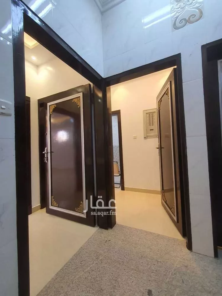 شقة للإيجار في شارع البارودي ، حي العريجاء الوسطى ، الرياض ، منطقة الرياض صورة 2
