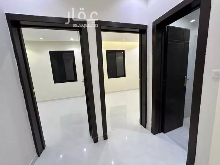 فيلا للبيع في شارع جبل العين, حي ظهرة لبن, مدينة الرياض, منطقة الرياض صورة 3