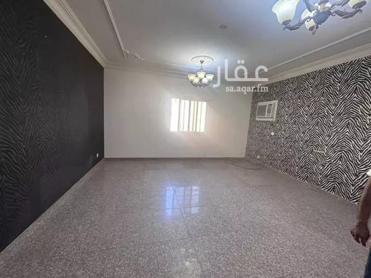 شقة للإيجار في شارع أبي العز البغدادي, حي الضباط, مدينة الرياض, منطقة الرياض 9