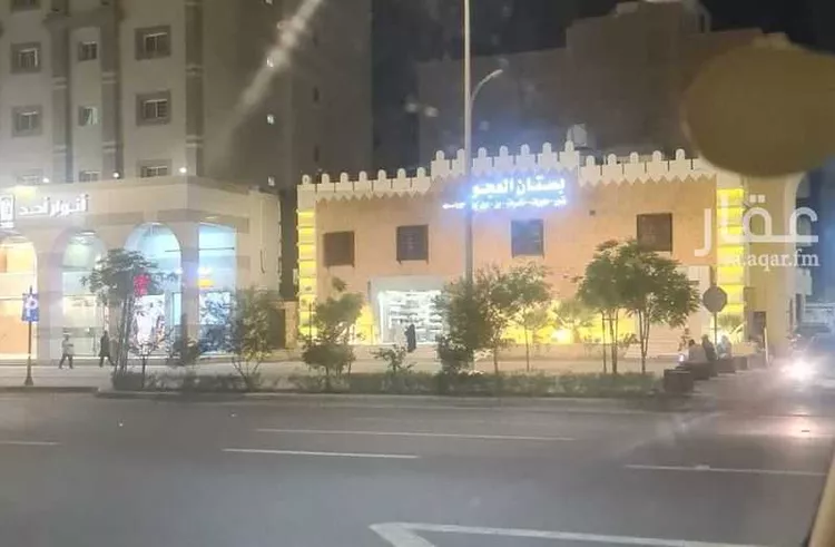 عمارة للإيجار في شارع زيد بن يشيع, حي الدرع, مدينة المدينه المنوره, منطقة المدينة المنورة