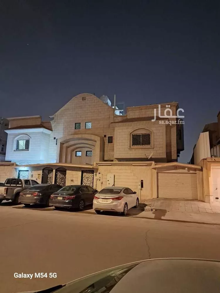 فيلا للبيع في شارع أبي البركات الزيدي, حي النهضة, مدينة الرياض, منطقة الرياض صورة 2