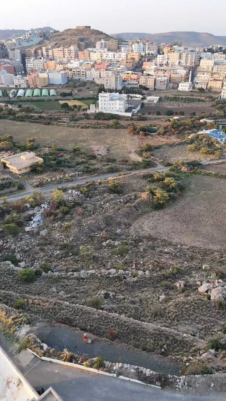 أرض للبيع في شارع الجلف, حي الوصايف, مدينة أبها, منطقة عسير صورة 4