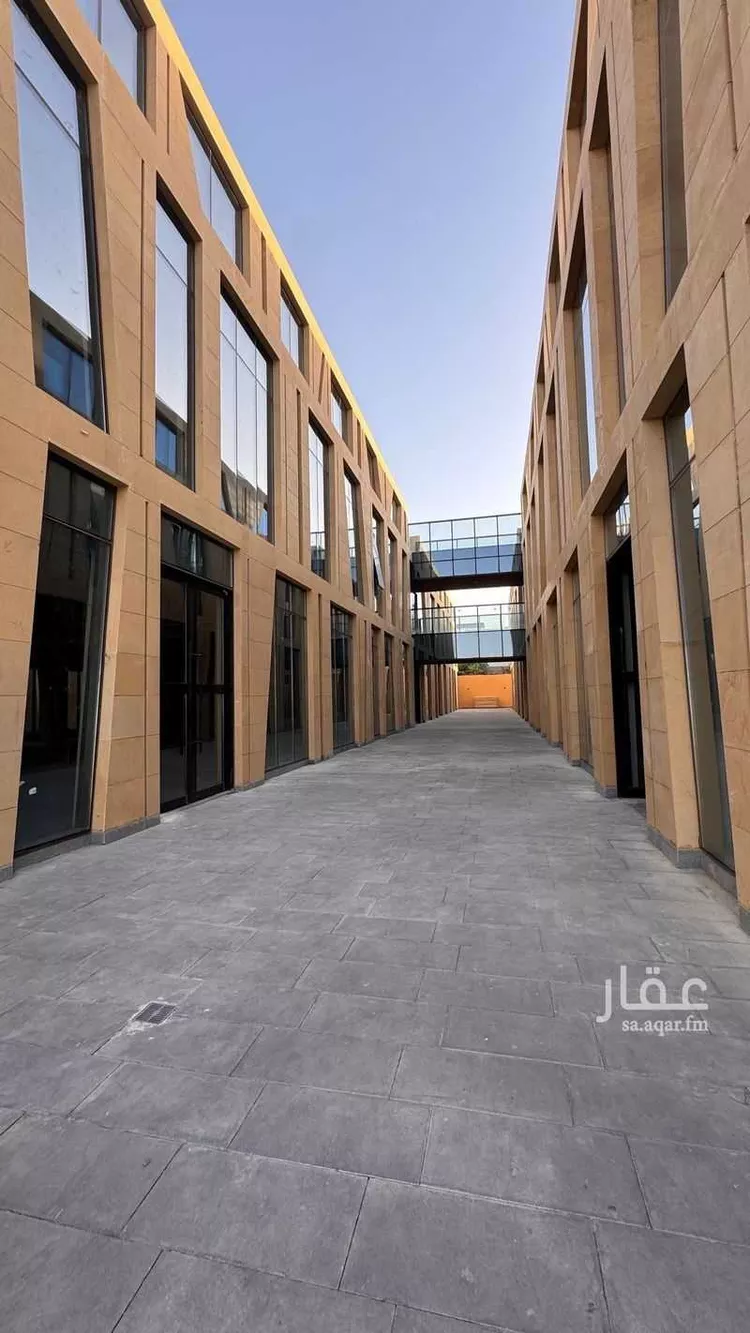 عمارة للإيجار في شارع الملك عبدالعزيز, حي العارض, مدينة الرياض, منطقة الرياض صورة 2