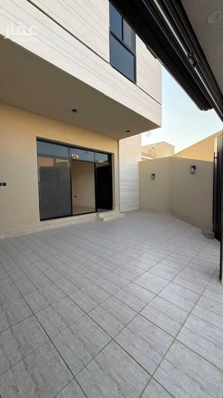 Floor for Sale in Riyadh Al Olaya