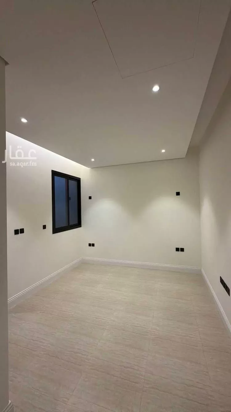 Floor for Sale in Riyadh Al Olaya 7