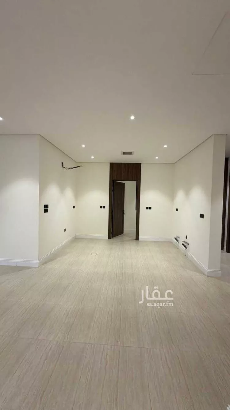 دور للبيع في شارع ثابت ابن معاذ الانصاري, حي العليا, مدينة الرياض, منطقة الرياض صورة 4