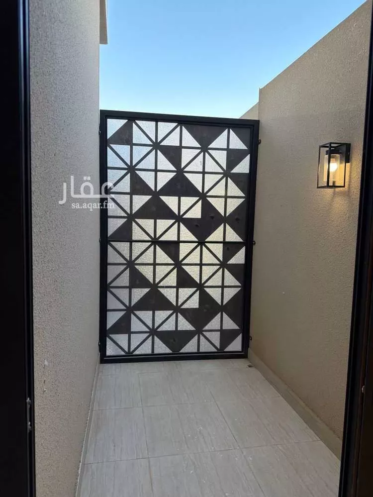 دور للبيع في شارع ثابت ابن معاذ الانصاري, حي العليا, مدينة الرياض, منطقة الرياض 17