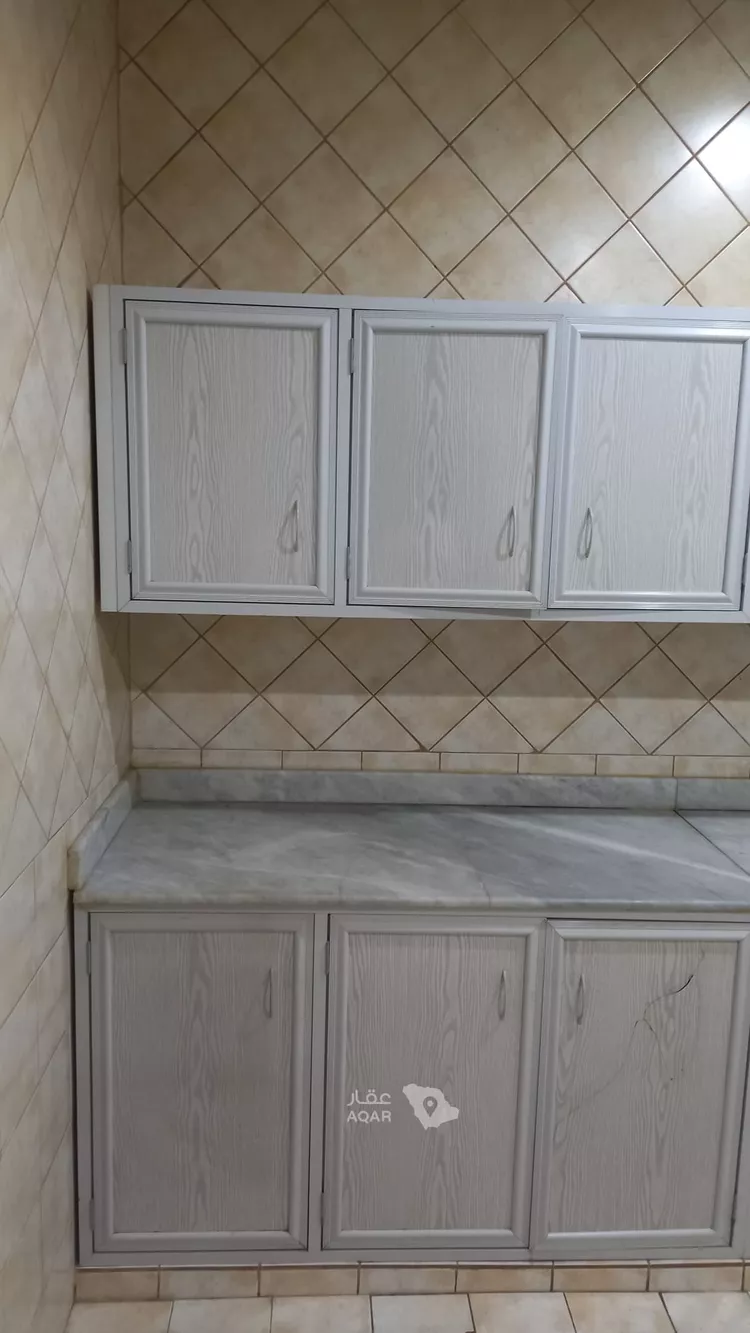 شقة للإيجار في شارع العين البيضاء, حي غرناطة, مدينة الرياض, منطقة الرياض 2