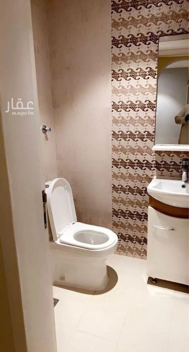 شقة للإيجار في شارع الشهادة ، حي الجامعة ، الظهران ، الدمام صورة 5
