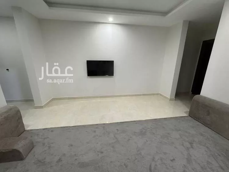 شقة للإيجار في شارع خديجة بنت خويلد ، حي البوادي ، تبوك ، منطقة تبوك صورة 2