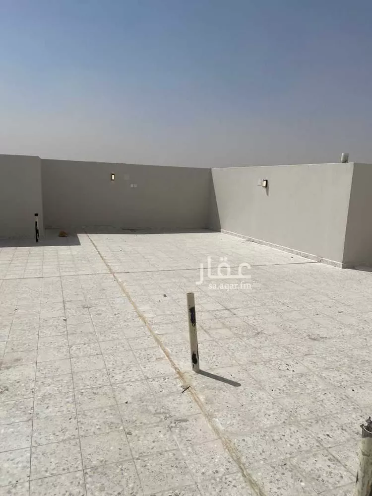 فيلا للبيع في شارع محمد بن اسماعيل الصنعاني, حي واسط, بريدة صورة 5