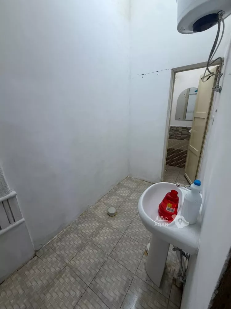 غرفة للإيجار في شارع ثابت الجرجاني ، حي الرمال ، الرياض ، منطقة الرياض