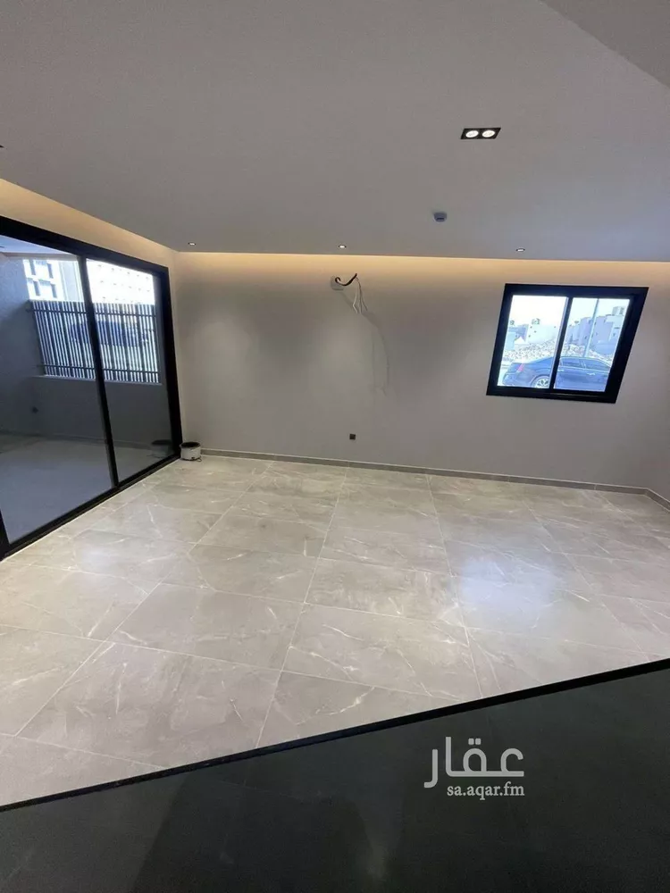 دور للبيع في شارع محمد بن عبدالعزيز العجاجي, حي القيروان, مدينة الرياض, منطقة الرياض صورة 4