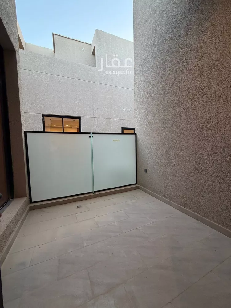 Floor for Sale in Riyadh An Narjis 10