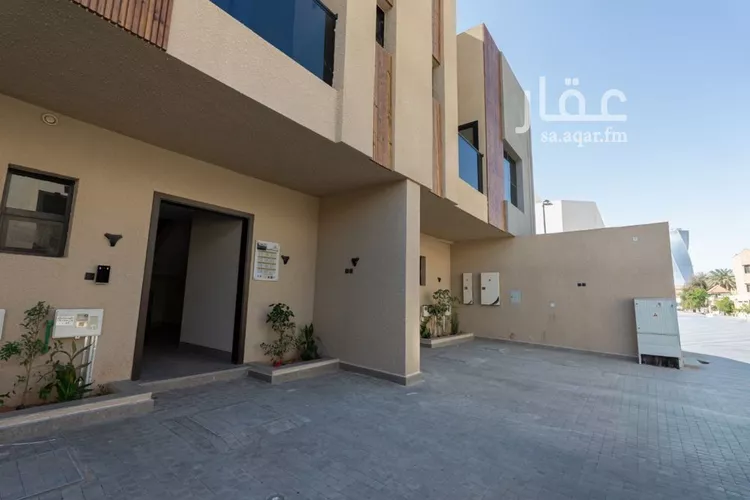 دور للبيع في شارع ابن اللبان, حي الملك فهد, مدينة الرياض, منطقة الرياض