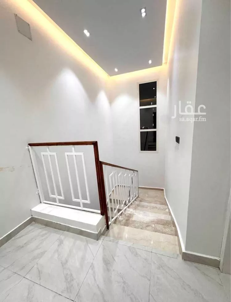 فيلا للبيع في شارع الربايع, حي المنار, مدينة الرياض, منطقة الرياض صورة 5