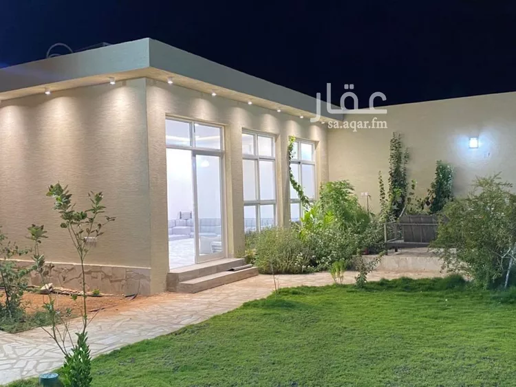 استراحة للبيع في شارع بغداد, حي ج7, مدينة حريملاء, منطقة الرياض 18