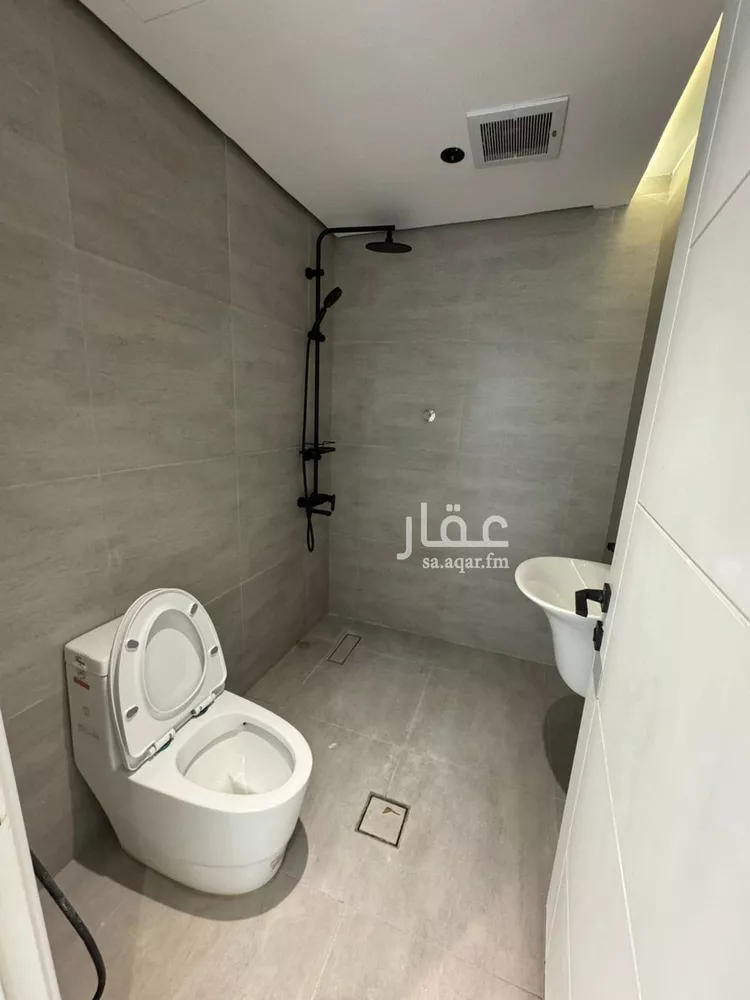 شقة للبيع في شارع القريات, حي الندى, مدينة الرياض, منطقة الرياض صورة 3