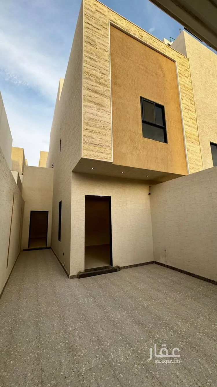 دور للبيع في شارع ابي المعالي, حي الرمال, مدينة الرياض, منطقة الرياض صورة 3