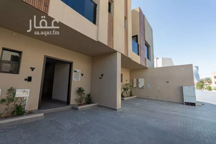 دور للبيع في شارع ابن اللبان, حي الملك فهد, مدينة الرياض, منطقة الرياض
