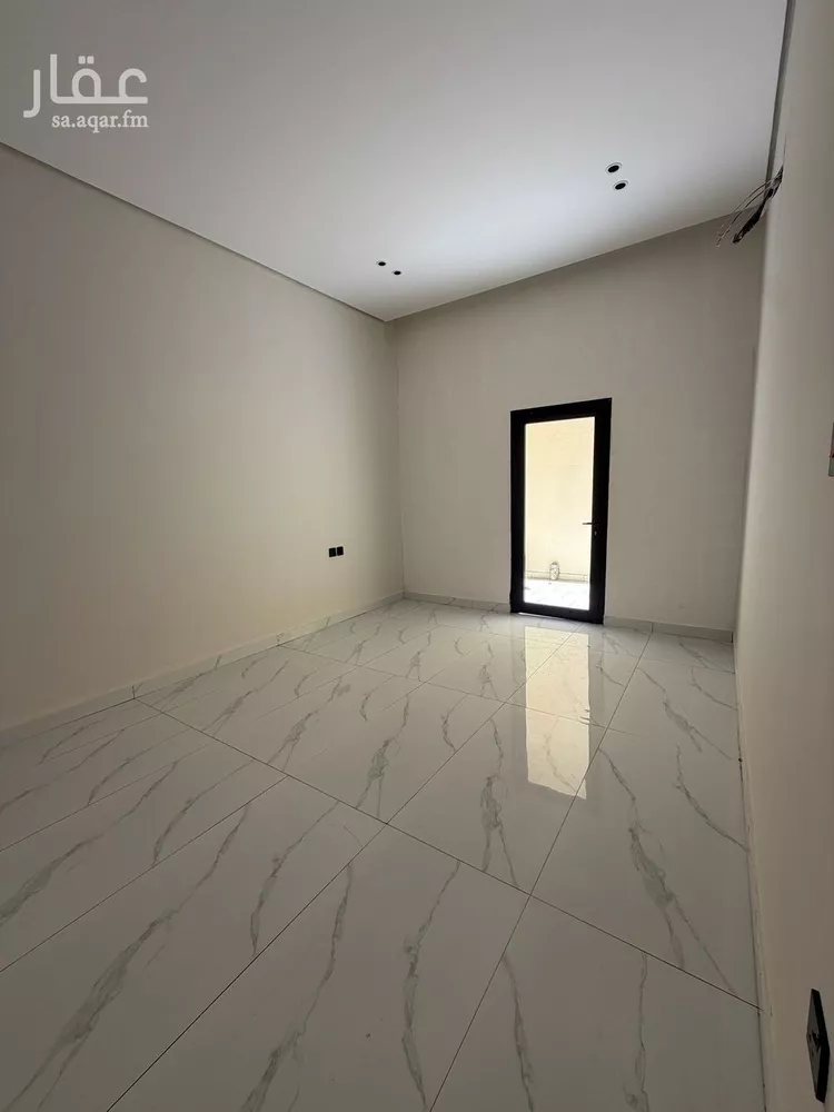 دور للبيع في شارع الضياء, حي الجنادرية, مدينة الرياض, منطقة الرياض 9