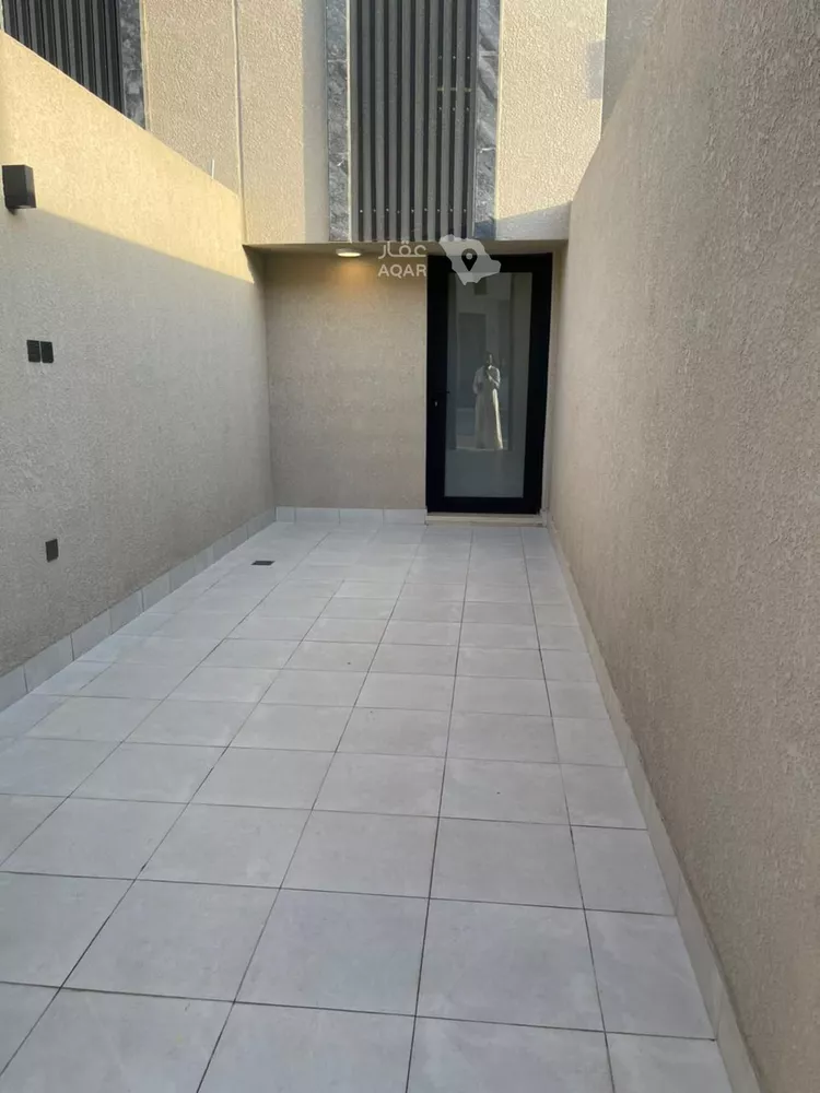 Floor for Sale in Riyadh An Narjis 8