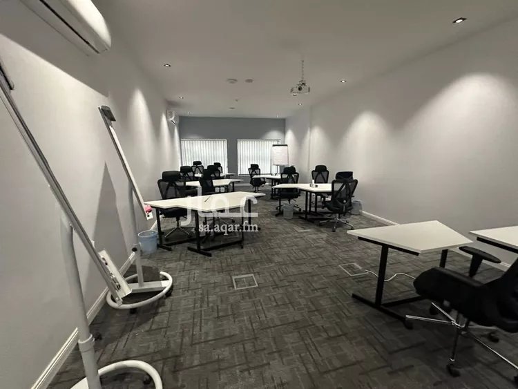 مكتب تجاري للإيجار في شارع الامير محمد ابن سلمان ابن عبدالعزيز, حي الربيع, مدينة الرياض, منطقة الرياض صورة 3