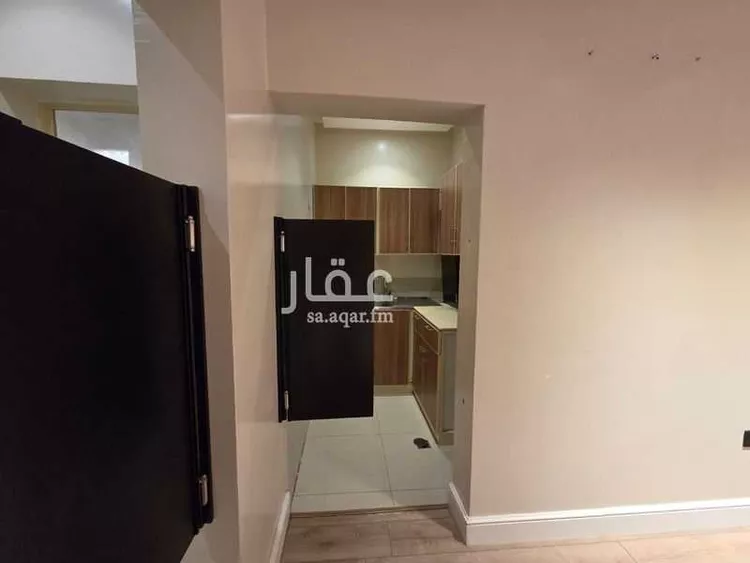 مكتب تجاري للإيجار في شارع طريق الامير محمد بن سعد بن عبد العزيز, حي الملقا, مدينة الرياض, منطقة الرياض 9