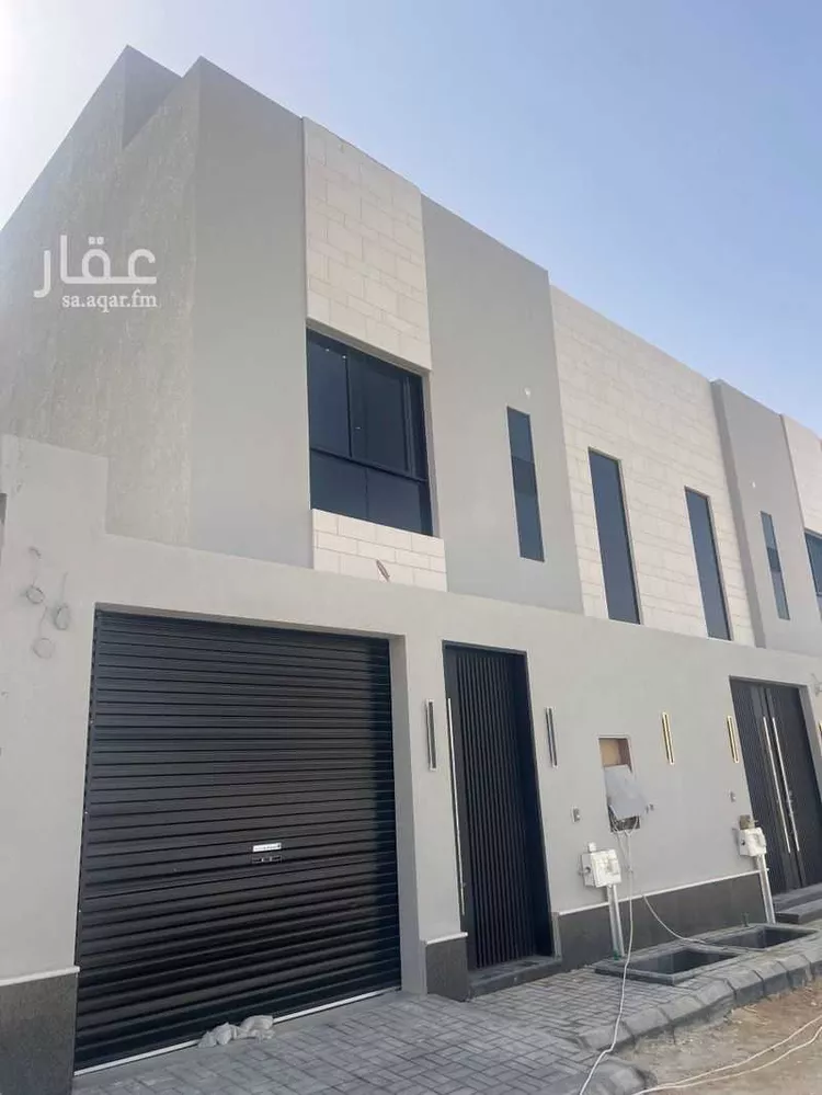 دور للبيع في شارع حسين بن سعيد المنوفي ، حي الصفا ، الرياض ، منطقة الرياض