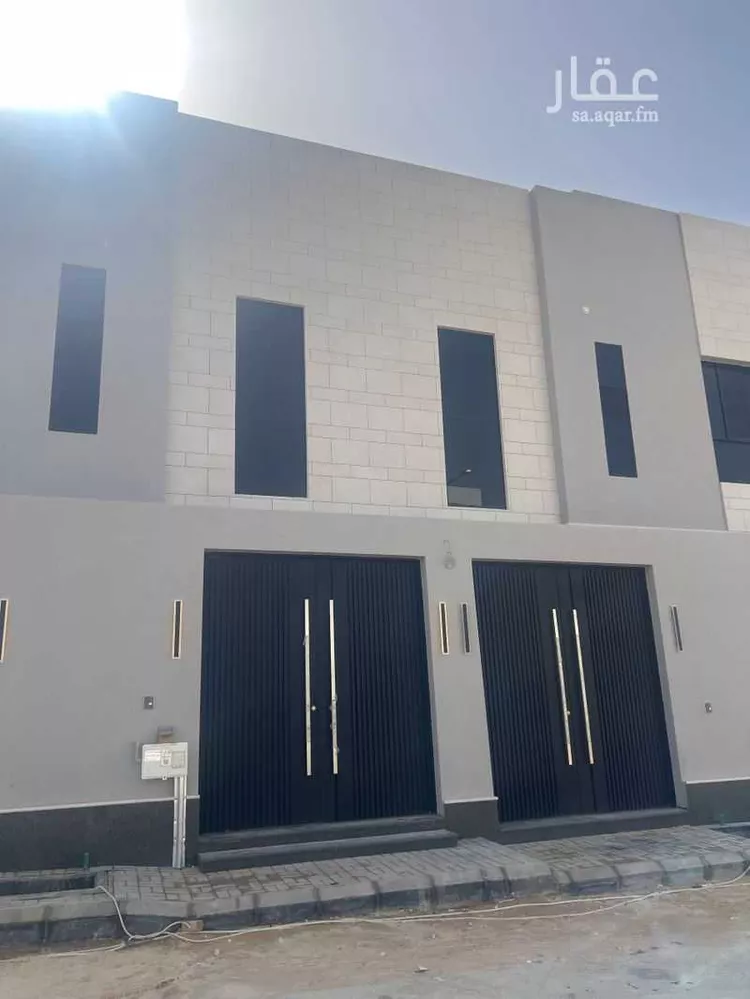 دور للبيع في شارع حسين بن سعيد المنوفي ، حي الصفا ، الرياض ، منطقة الرياض صورة 2