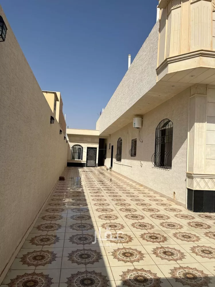 فيلا للبيع في شارع بديل ابن ورقاء ابن عبدالعزى, حي طويق, مدينة المزاحمية, منطقة الرياض صورة 4