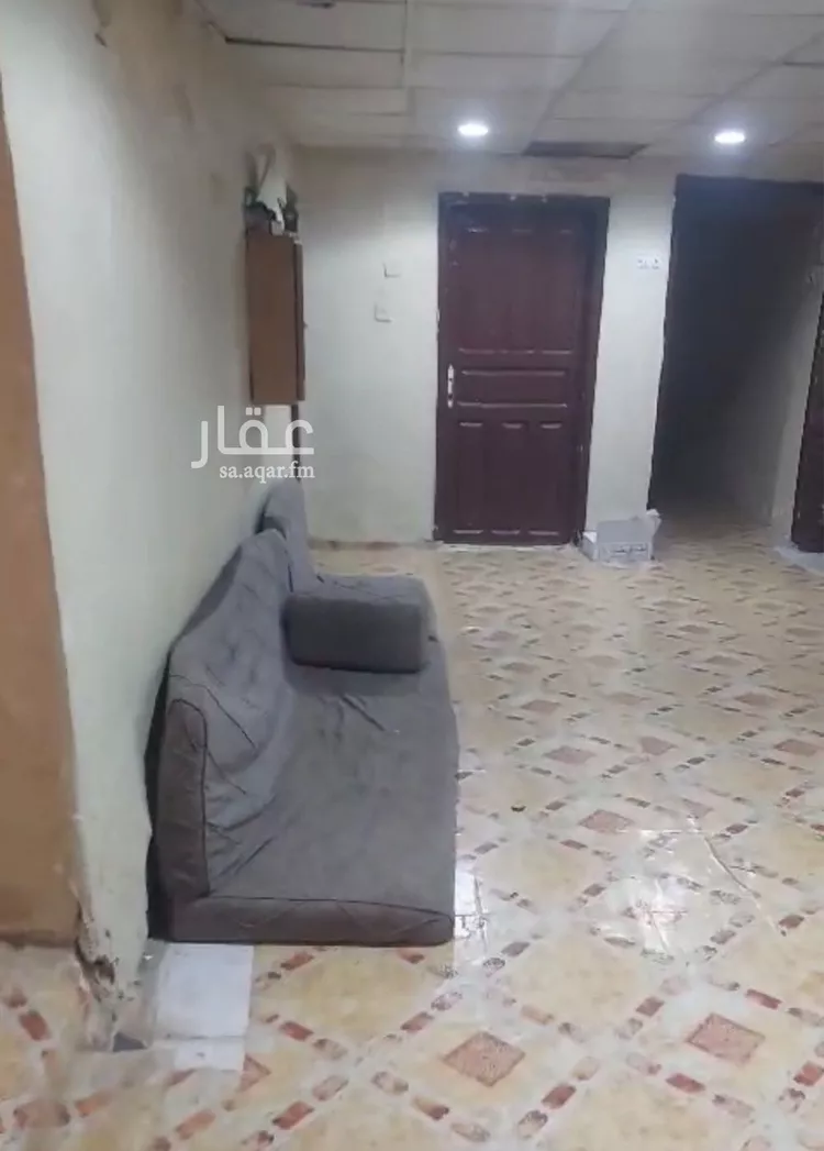 دور للبيع في شارع الوغلة, حي منفوحة الجديدة, مدينة الرياض, منطقة الرياض صورة 3