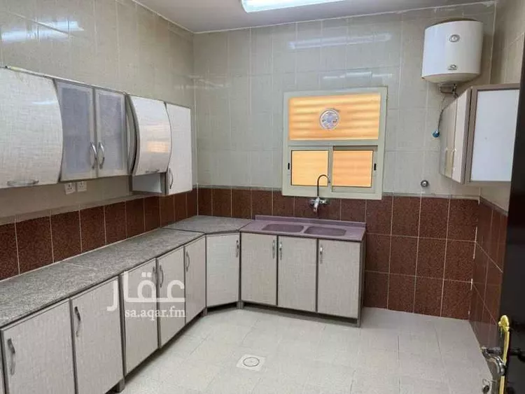 فيلا للإيجار في شارع اليعقوبي, حي ظهرة لبن, مدينة الرياض, منطقة الرياض صورة 4