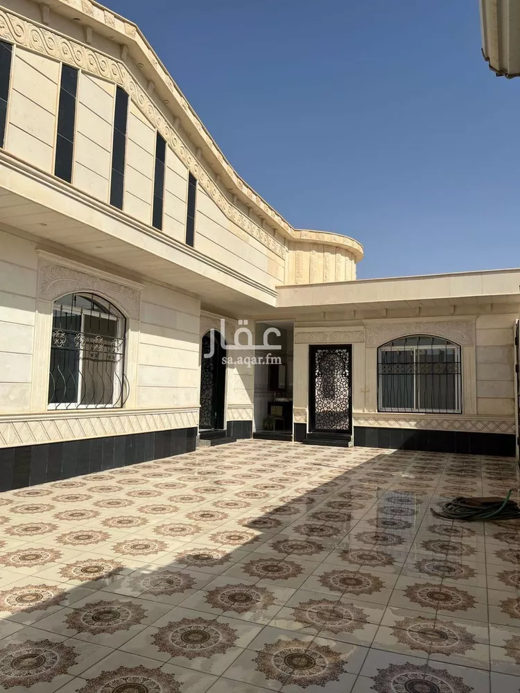 فيلا للبيع في شارع بديل ابن ورقاء ابن عبدالعزى, حي طويق, مدينة المزاحمية, منطقة الرياض صورة 3