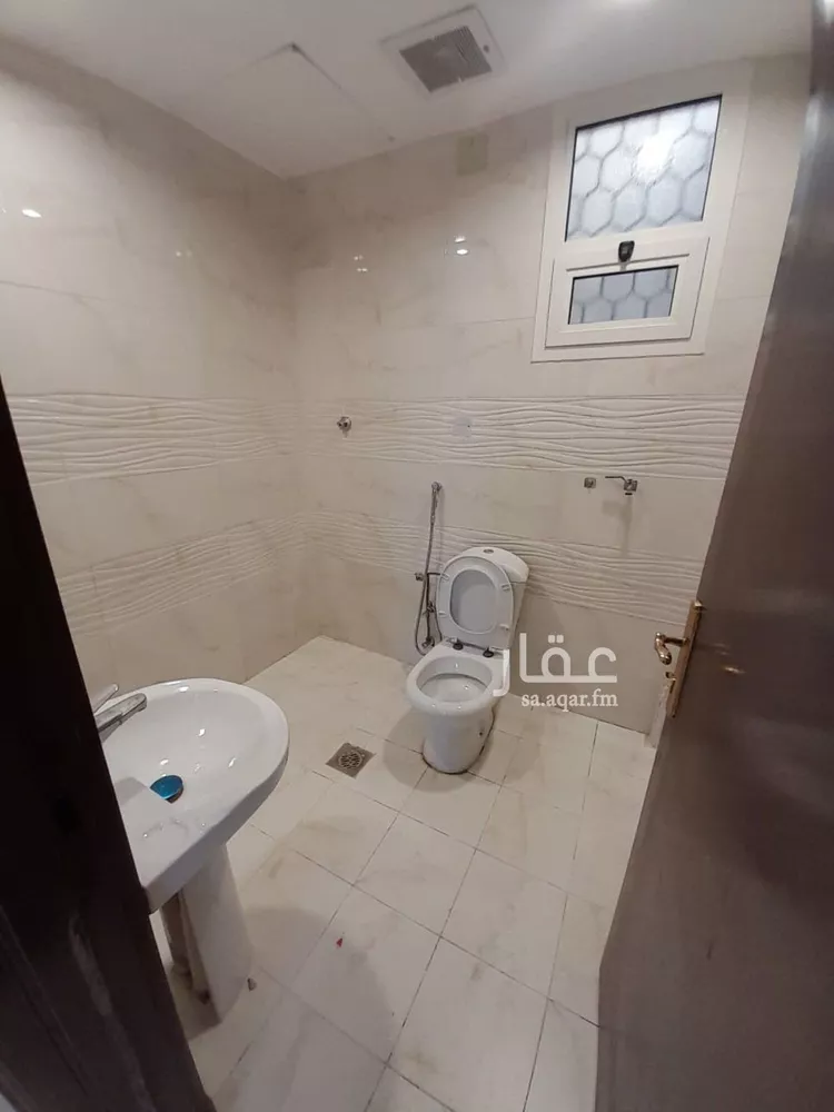 دور للإيجار في شارع عبدالمغيث الحربي, حي أم الحمام الغربي, مدينة الرياض, منطقة الرياض صورة 3