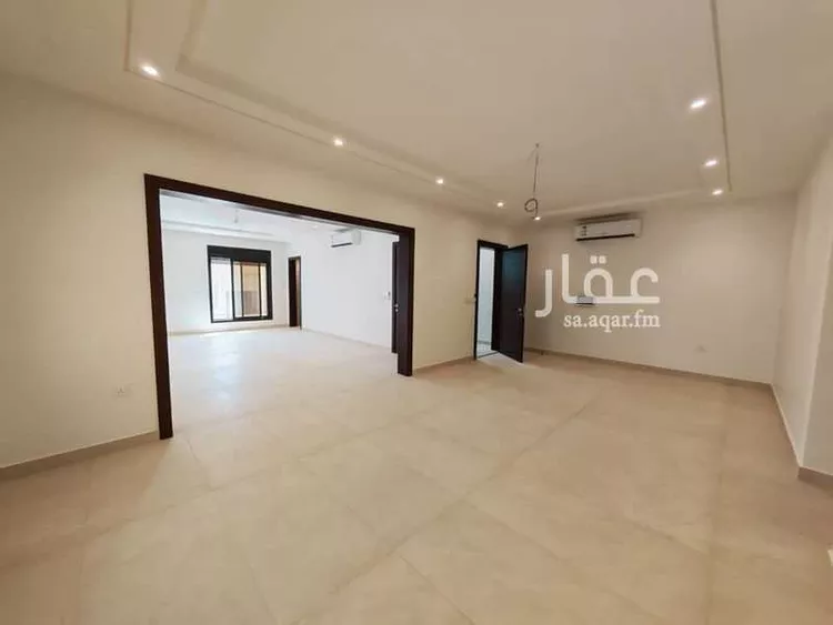 Floor for Rent in Riyadh Al Olaya 7