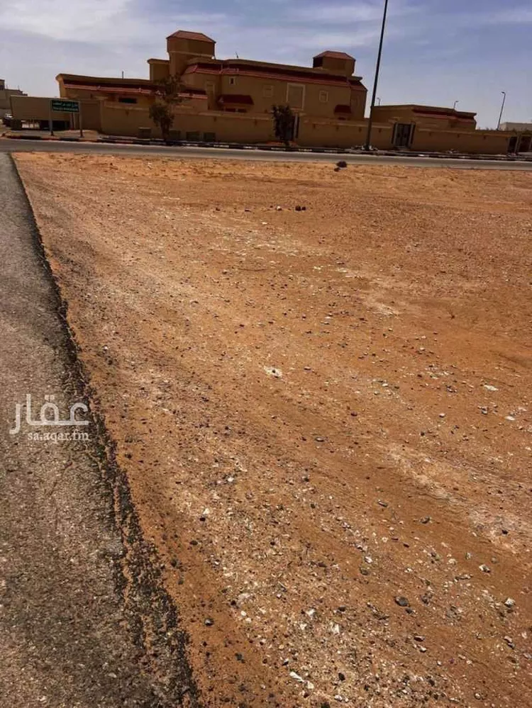 أرض للبيع في شارع المروج 5 ، حي المروج ، العاذرية ، قرية العليا