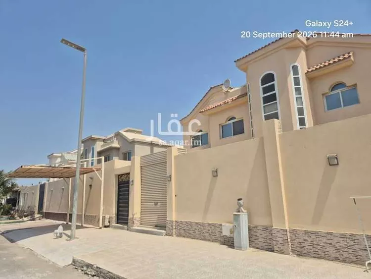 فيلا للبيع في شارع الشريف أحمد بن محمد بن بركات, حي البحيرات, مدينة جدة, منطقة مكة المكرمة صورة 3