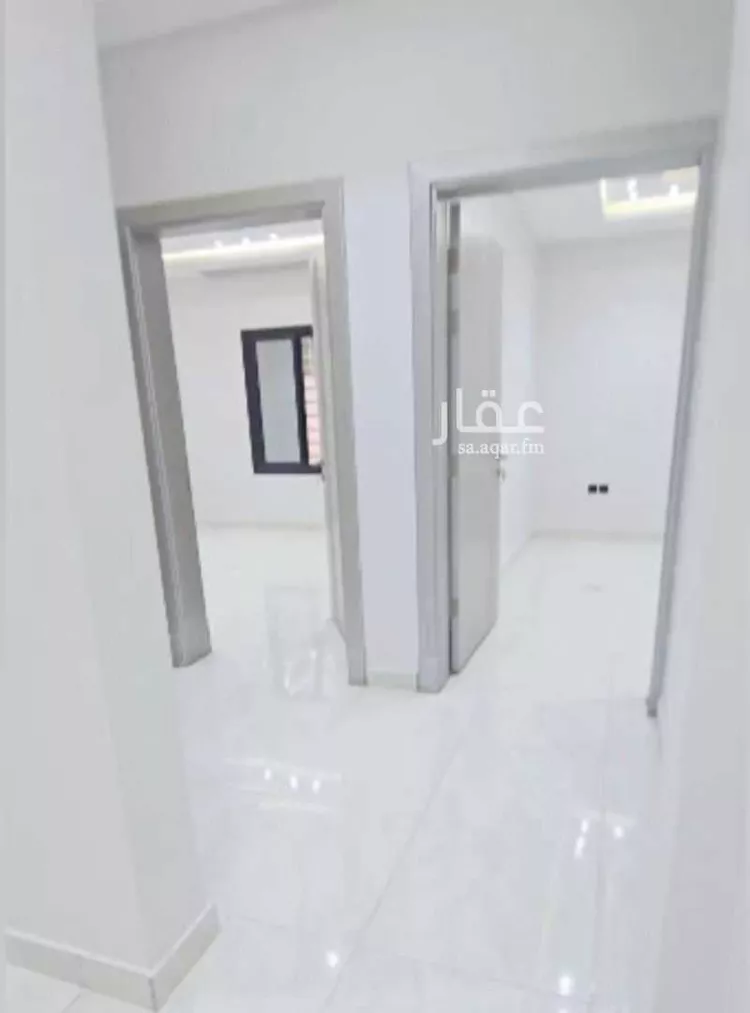 Building for Sale in Medina Al Matar صورة 2