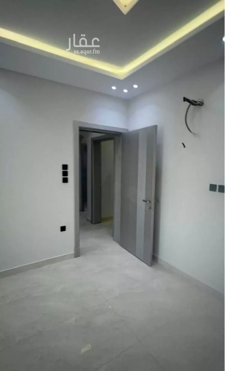 فيلا للبيع في شارع عبدالله ابن ابي ميسرة ، حي المطار ، المدينة المنورة ، منطقة المدينة المنورة