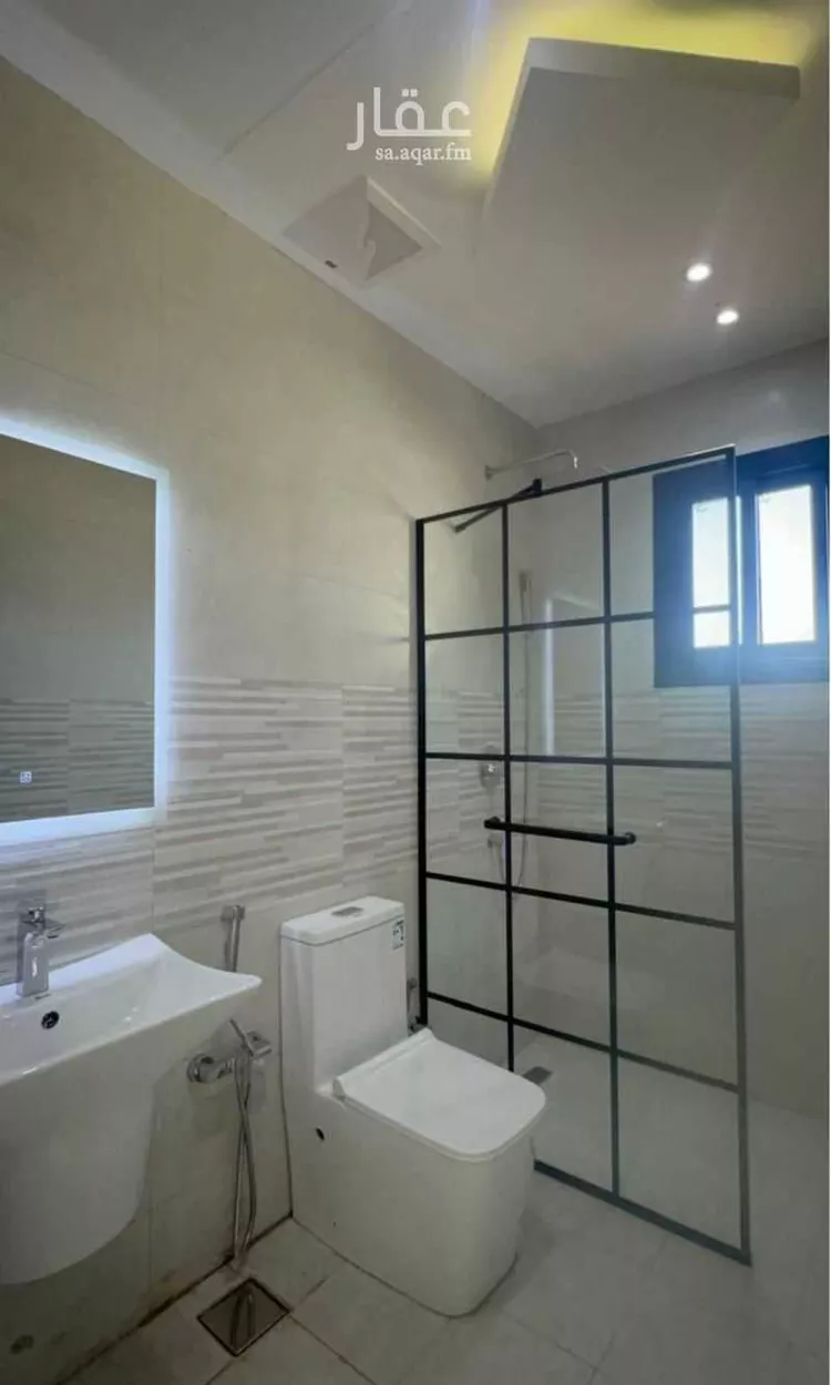 فيلا للبيع في شارع عبدالله ابن ابي ميسرة ، حي المطار ، المدينة المنورة ، منطقة المدينة المنورة صورة 5